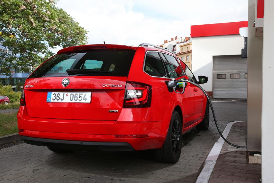  Skoda Octavia Combi G-Tec 2017 года  (WW) (фото 16 из 16)